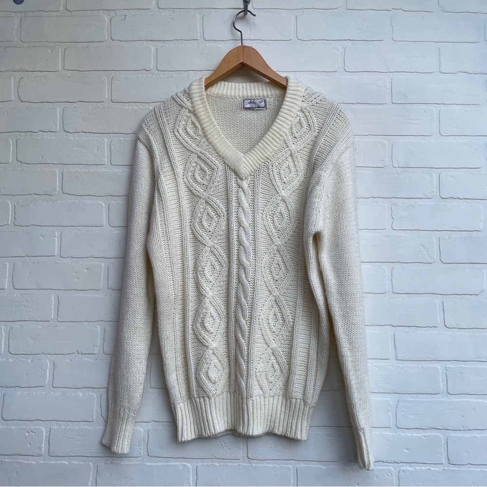 Vintage Vneck Cream Cable Knit Sweater fishermen